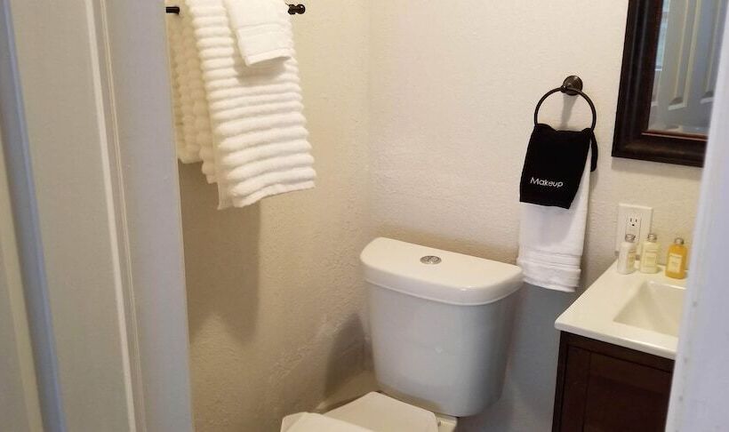 مبيت وإفطار Lily Creek Lodge