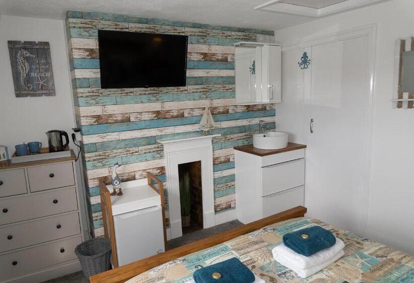 ベッドアンドブレックファースト Seacrest Guest House