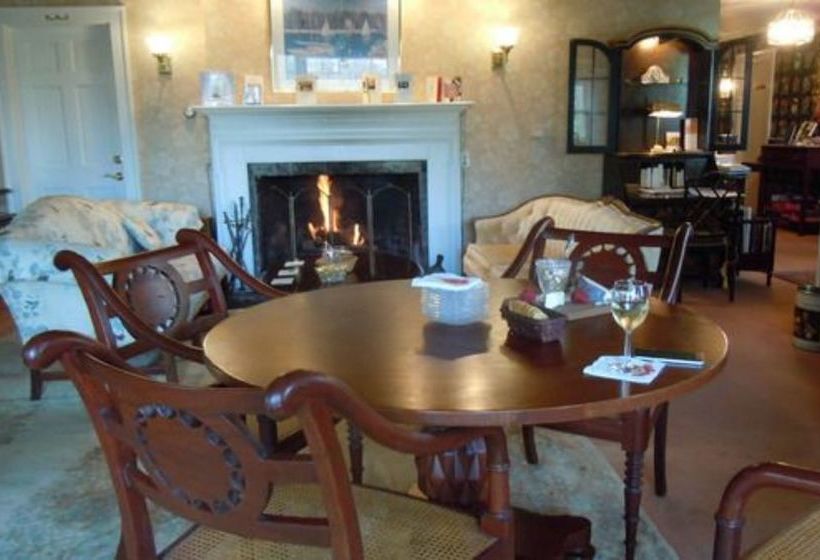 مبيت وإفطار Tidewater Inn