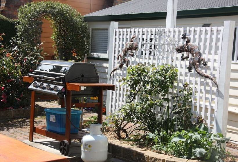 مبيت وإفطار Westbury Gingerbread Cottages