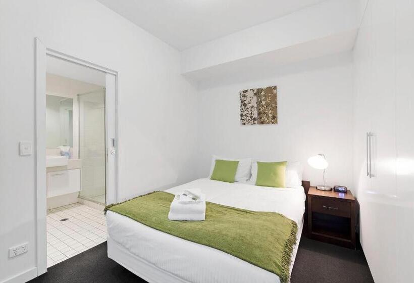 Docklands Private Collection   City Harbour Apartments