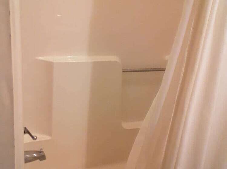 Hall Place Bed And Breakfast