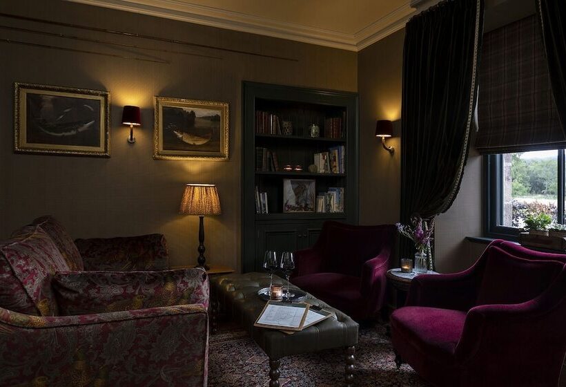 فندق Kildrummy Inn
