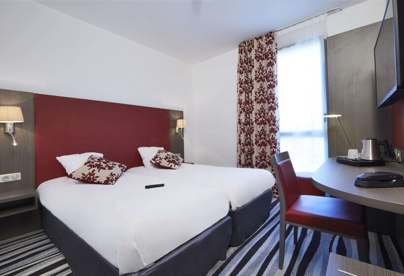 ホテル Kyriad Saint Quentin En Yvelines  Montigny