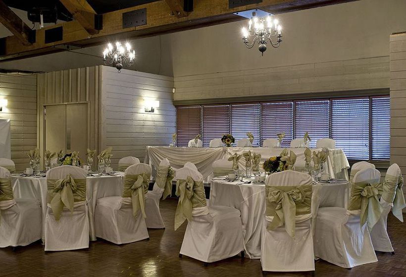 בית מלון כפרי Mohawk Inn And Conference Centre