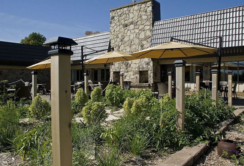 בית מלון כפרי Mohawk Inn And Conference Centre