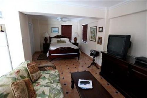 فندق Tarpon Flats Inn & Marina