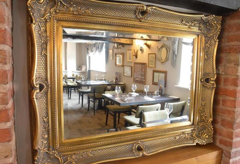 هتل The Royal Oak