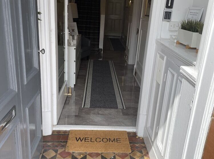 بنسيون Beechwood Ensuite Guest House
