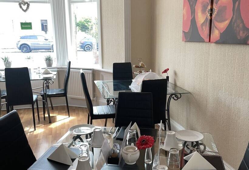 بنسيون Beechwood Ensuite Guest House