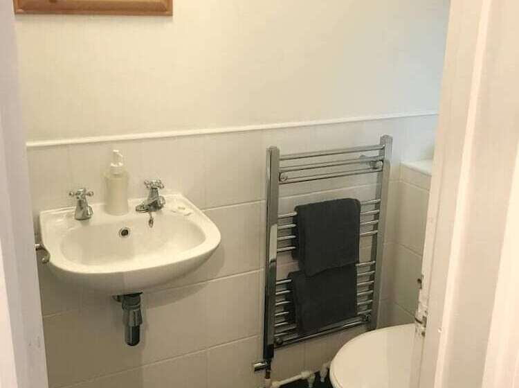 بنسيون Bridgeside Guest House