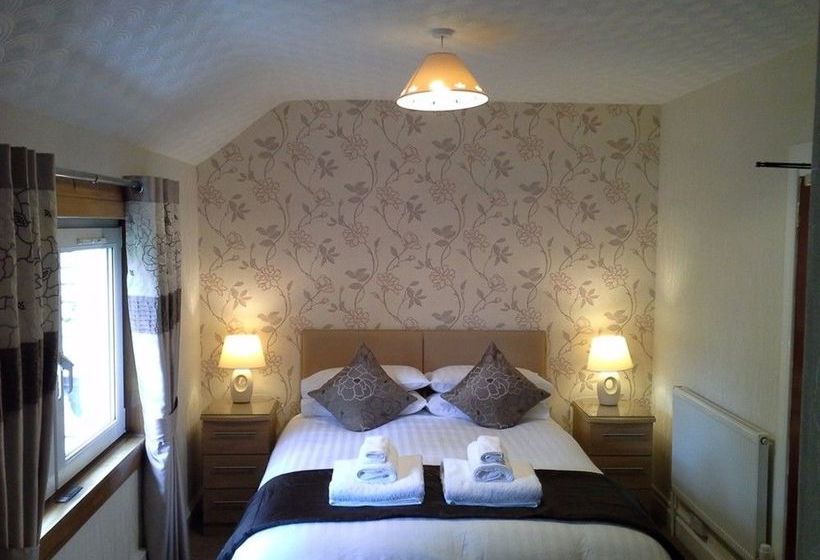 膳宿费 Carrmoor Guest House