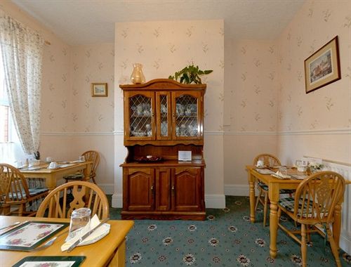 ペンション Cherry Grove Guest House