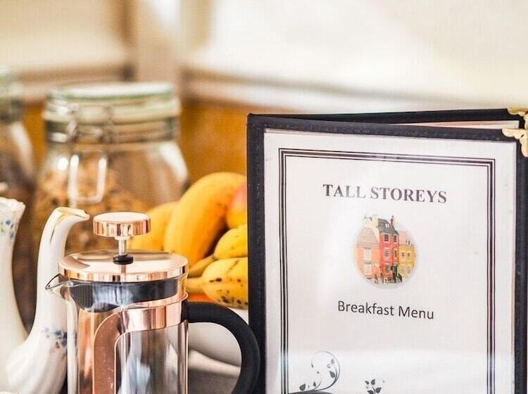 بنسيون Tall Storeys