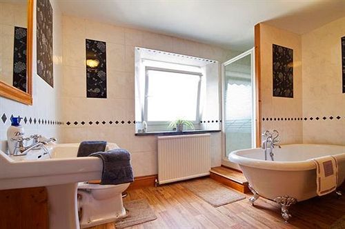 Tremollett Farm B&b