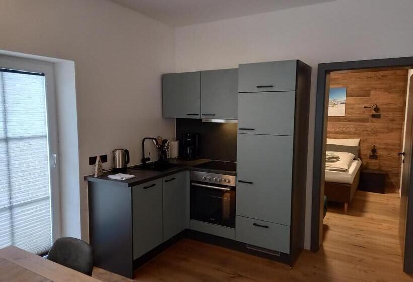 مبيت وإفطار Leni S Mountain Appartements