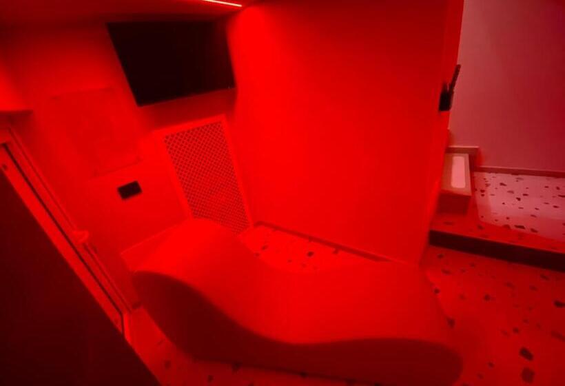 Bed and Breakfast Rebel Suite Cross