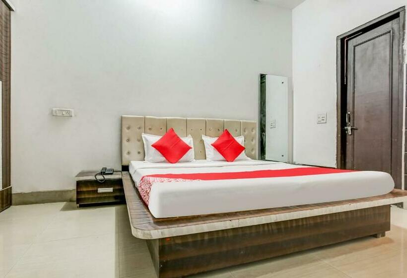 Flagship Hotel Big Boss
