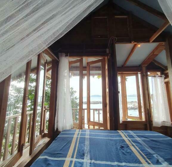 호텔 Palm Beach Resort Koh Phayam