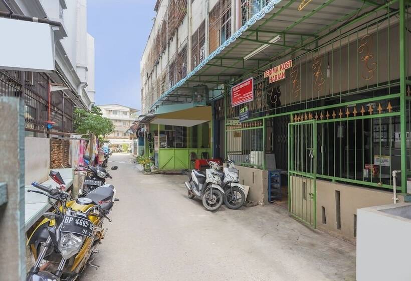 בית מלון כפרי Spot On 92072 Restu Ibu Homestay Syariah