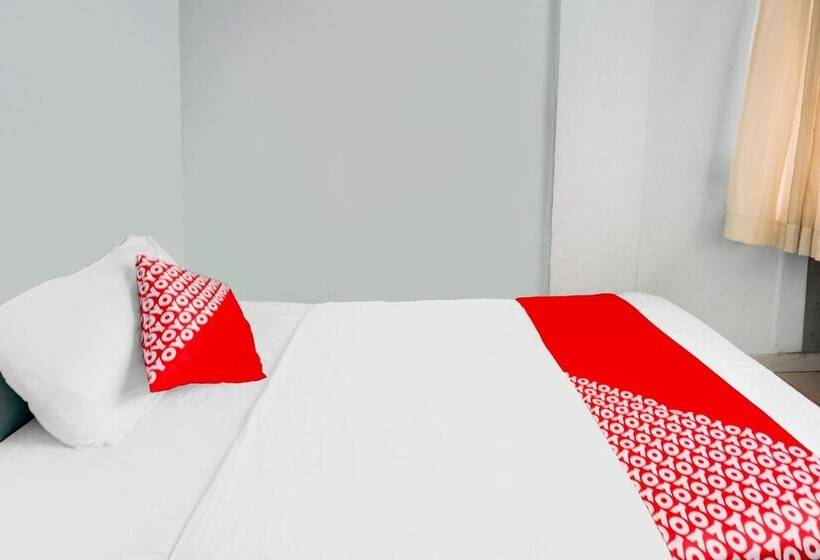 בית מלון כפרי Spot On 92072 Restu Ibu Homestay Syariah
