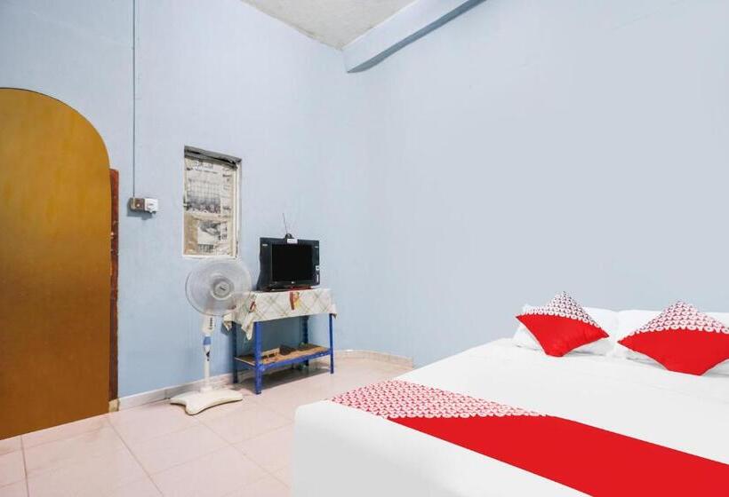 בית מלון כפרי Spot On 92072 Restu Ibu Homestay Syariah