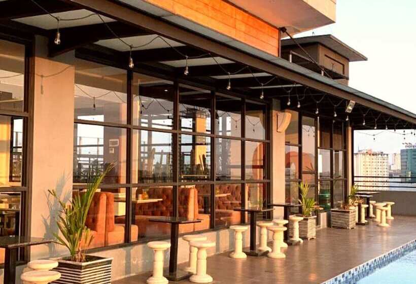 هتل Surabaya River View