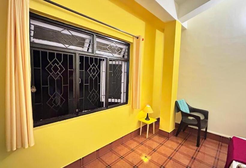 بنسيون Muffys Guest House