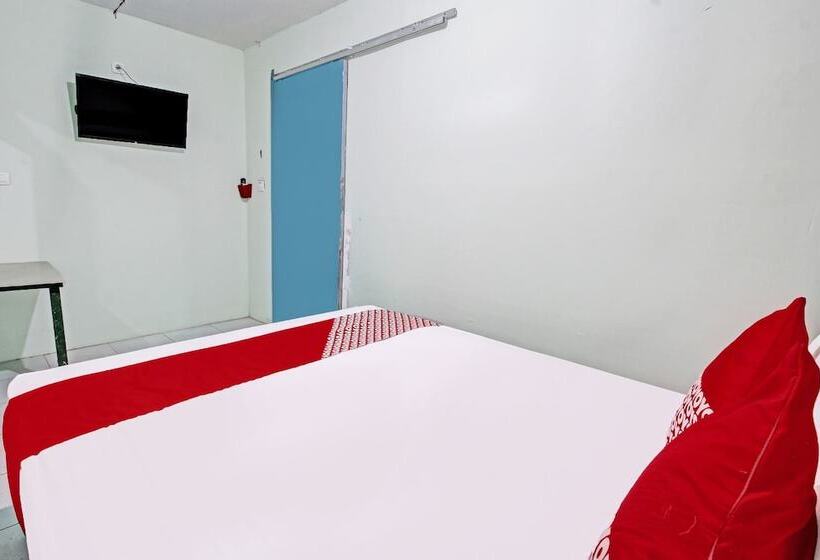 호텔 Oyo 92032 Utama  & Karaoke