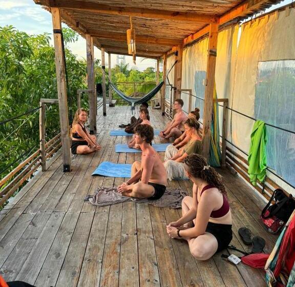 Jambiani Backpackers Hostel