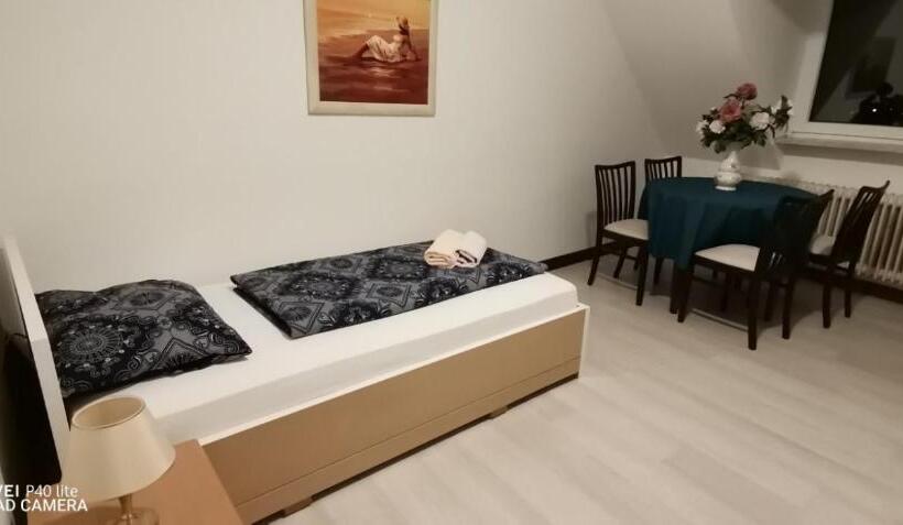 بنسيون Gelsenkirchen Am Flöz