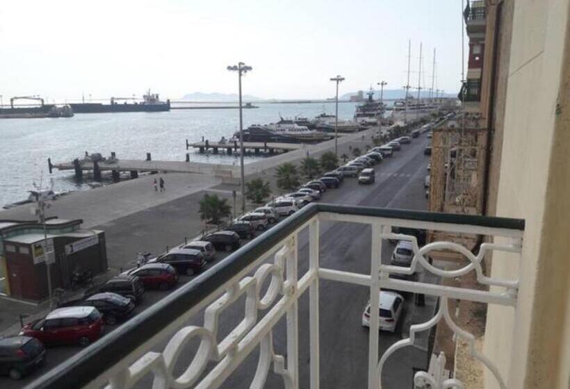 پانسیون The Twins Rooms In Trapani 2
