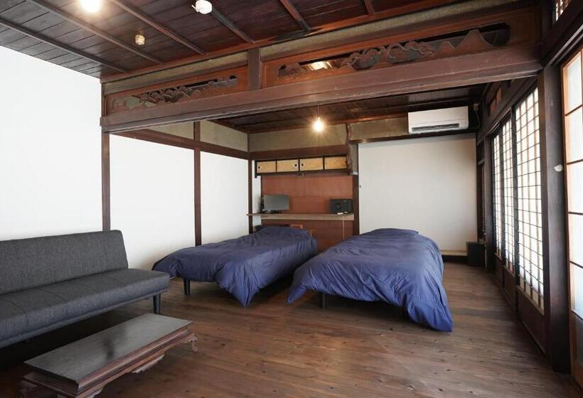 赭soho Yunotsu Old Village Inn & Bar