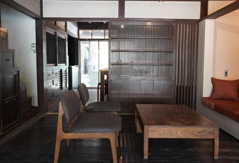 赭soho Yunotsu Old Village Inn & Bar