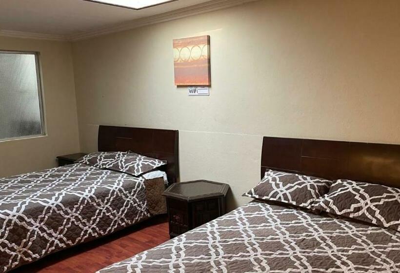 هاستل Alojamientos Hostal Rest House