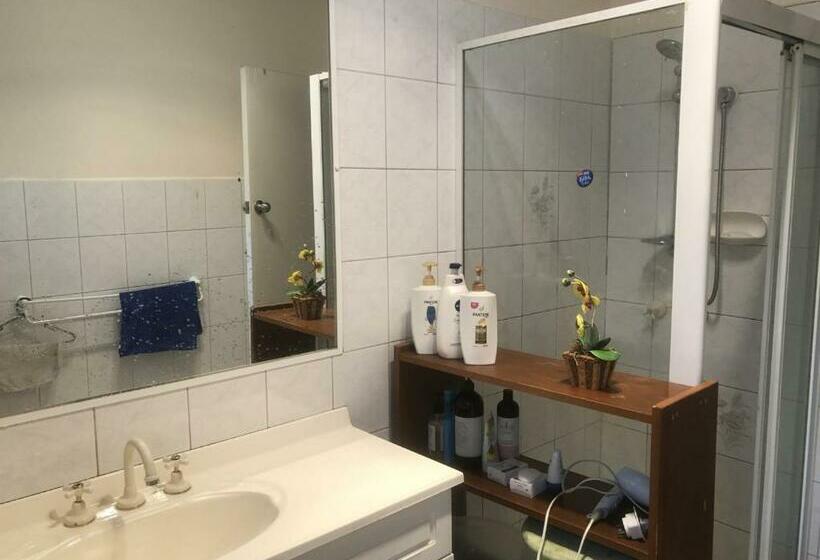Bed and Breakfast Budget Double Room Clayton