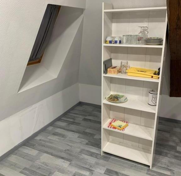 住宿加早餐  Chambre Rustique Avec Double Lit Et Sa Salle De Bain Privée
