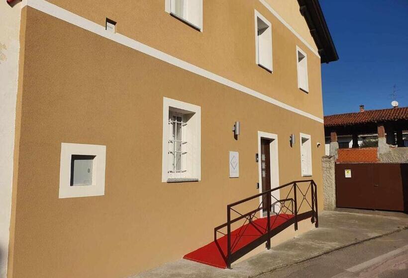 تختخواب و صبحانه La Bolgora Guesthouse