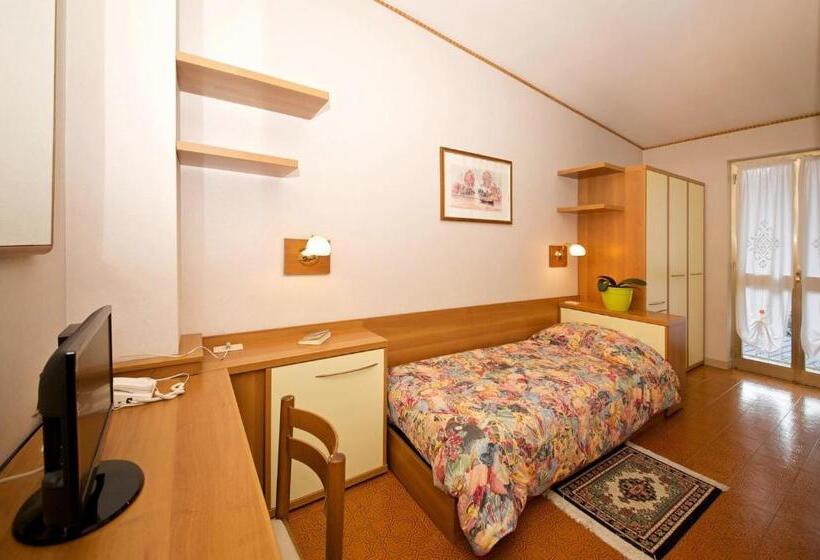ホテル Albergo Ponte Di Nava