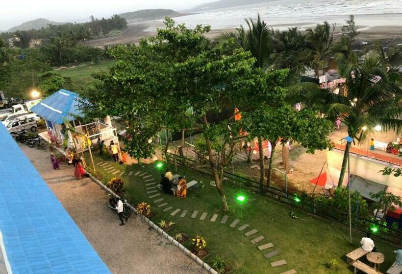 בית מלון כפרי Sea Breeze Beach Resort