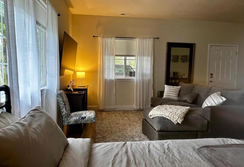 بنسيون Sonia S Guest Suite In Montesano Gateway To Olympic National Park
