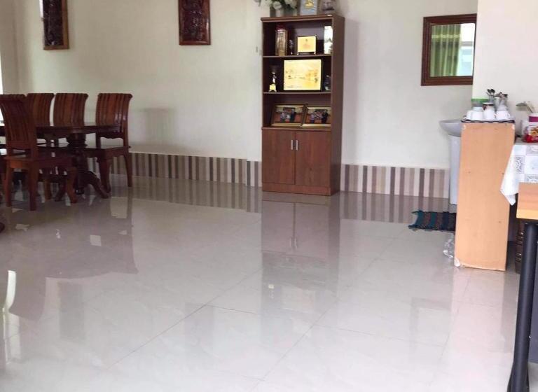 پانسیون Xaythone Guest House