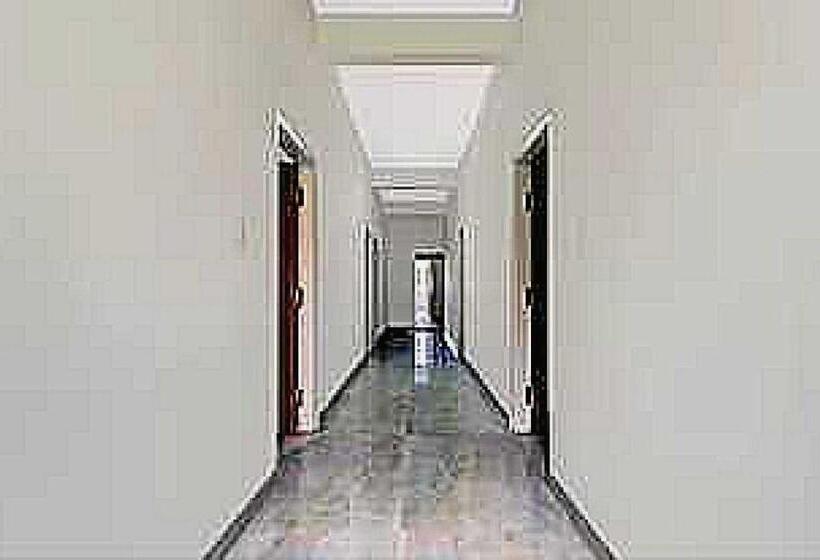 Spot On Hotel Slv Boarding & Lodging