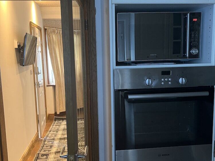 Bed and Breakfast Tj Homes