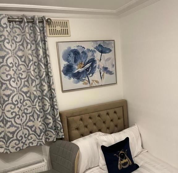 Bed and Breakfast Tj Homes