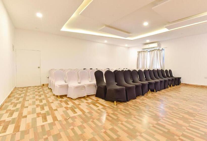 Fabhotel Epic Townlet Resort   Nr Calangute Beach