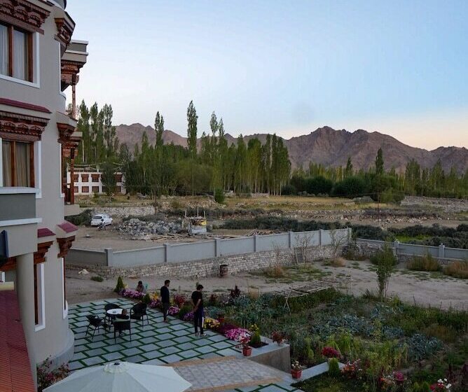 Отель Karma Residency