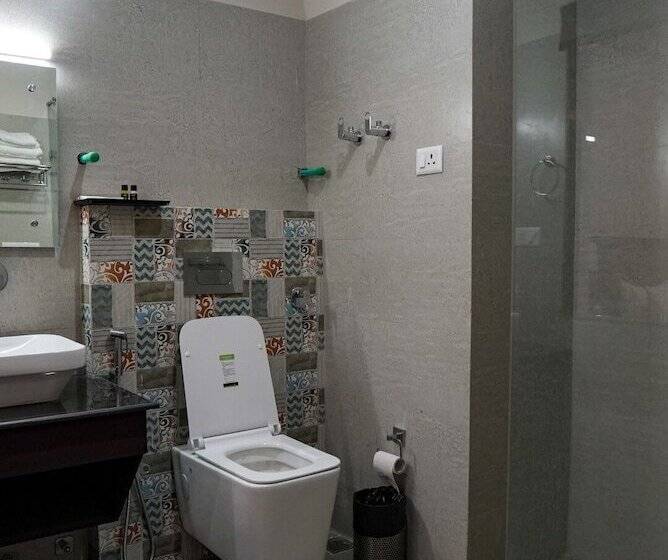 Отель Karma Residency