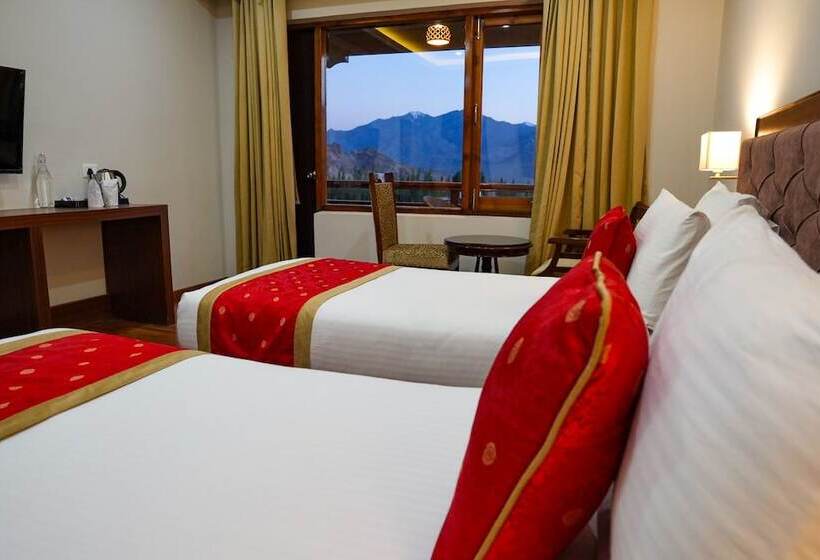 Отель Karma Residency