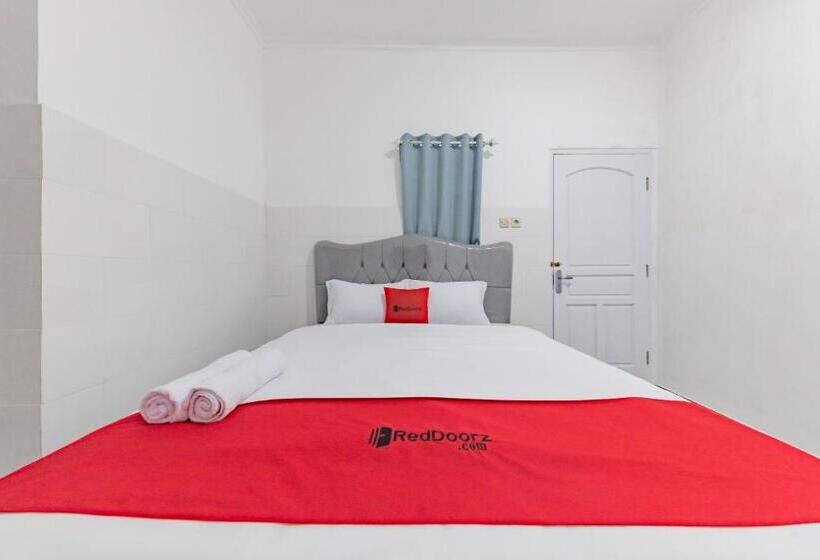هتل Reddoorz Syariah Near Alun Alun Ciledug Cirebon